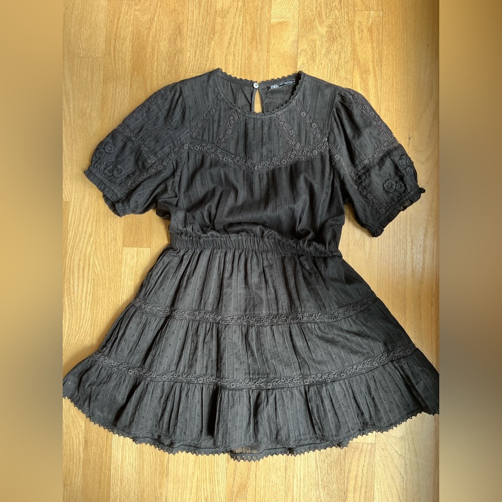 Zara black gorgeous mini dress Swiss dot lace xs